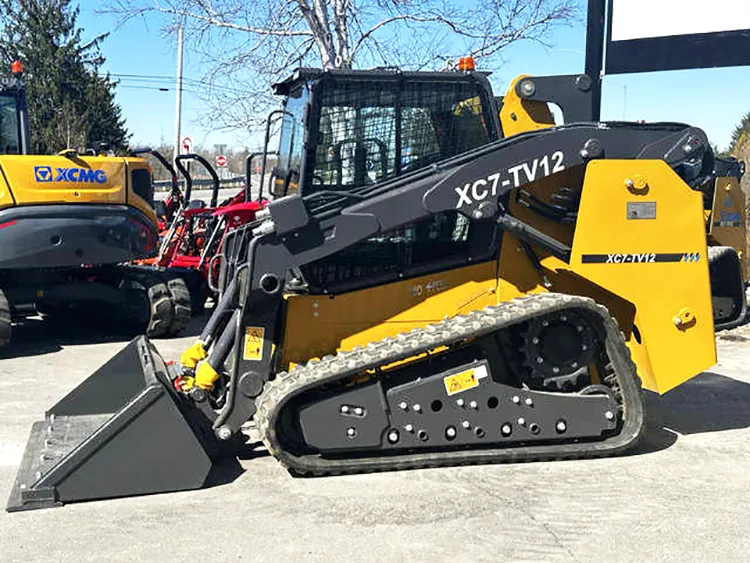 XCMG Official Xc7-TV12 Skid Steer Track Loader 1.36 Ton Small Skid Steer Loader for Sale